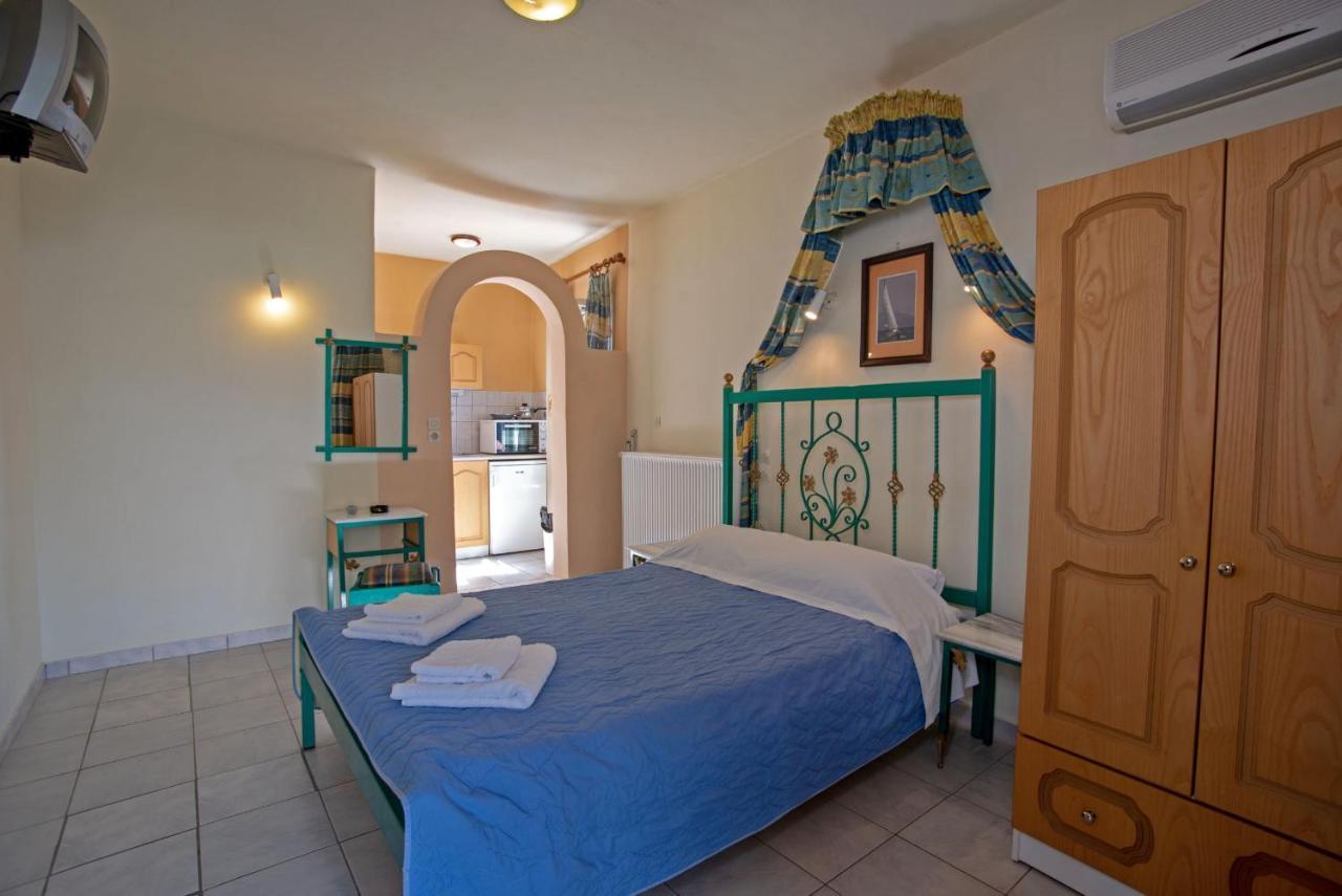 Kleoni Club Apartments Tolo Luaran gambar