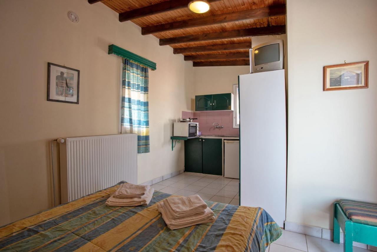 Kleoni Club Apartments Tolo Luaran gambar