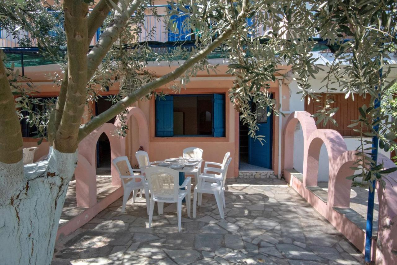 Kleoni Club Apartments Tolo Luaran gambar