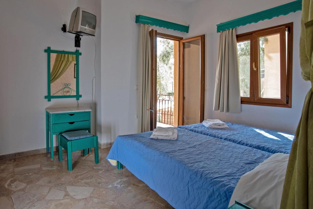 Kleoni Club Apartments Tolo Luaran gambar