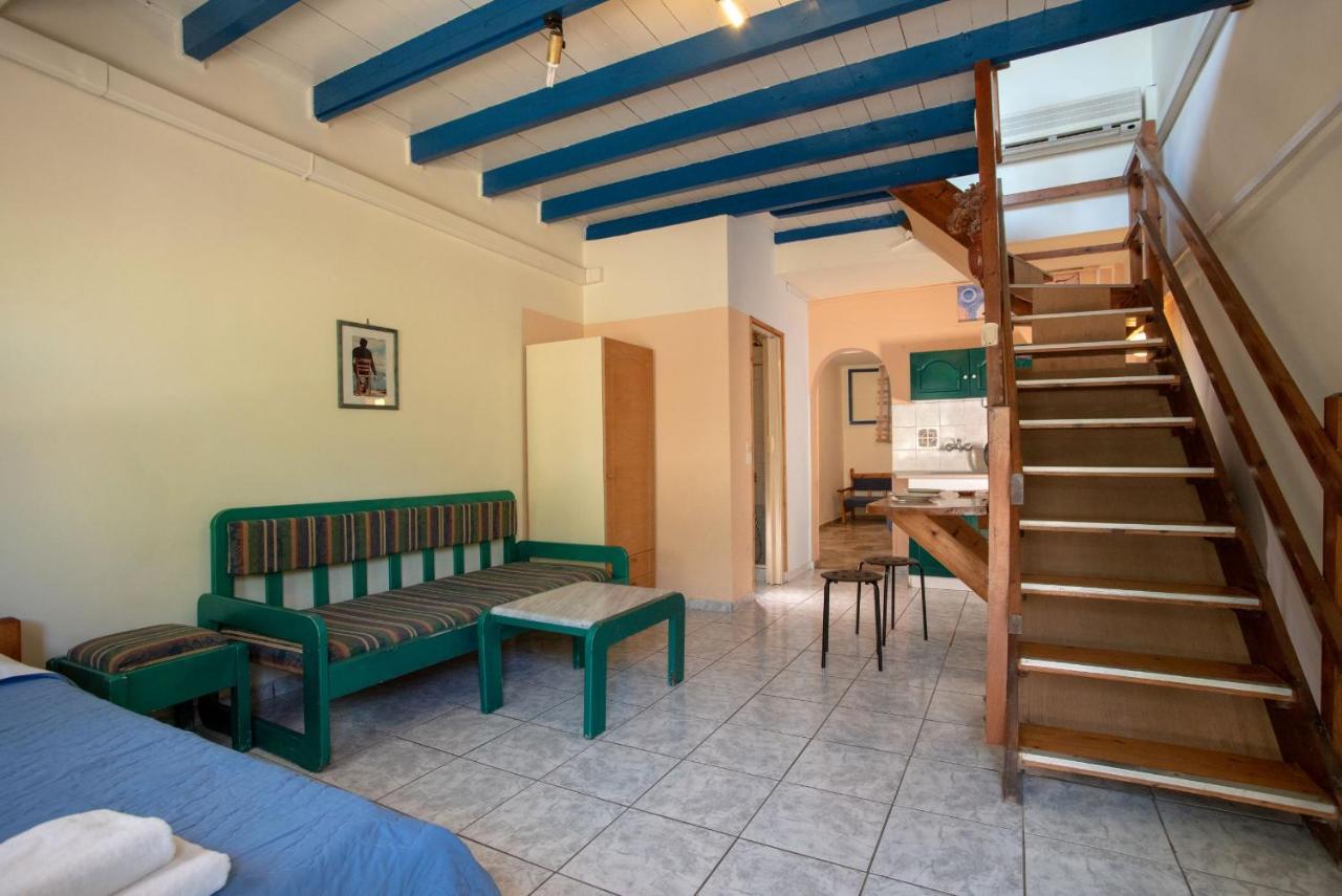 Kleoni Club Apartments Tolo Luaran gambar