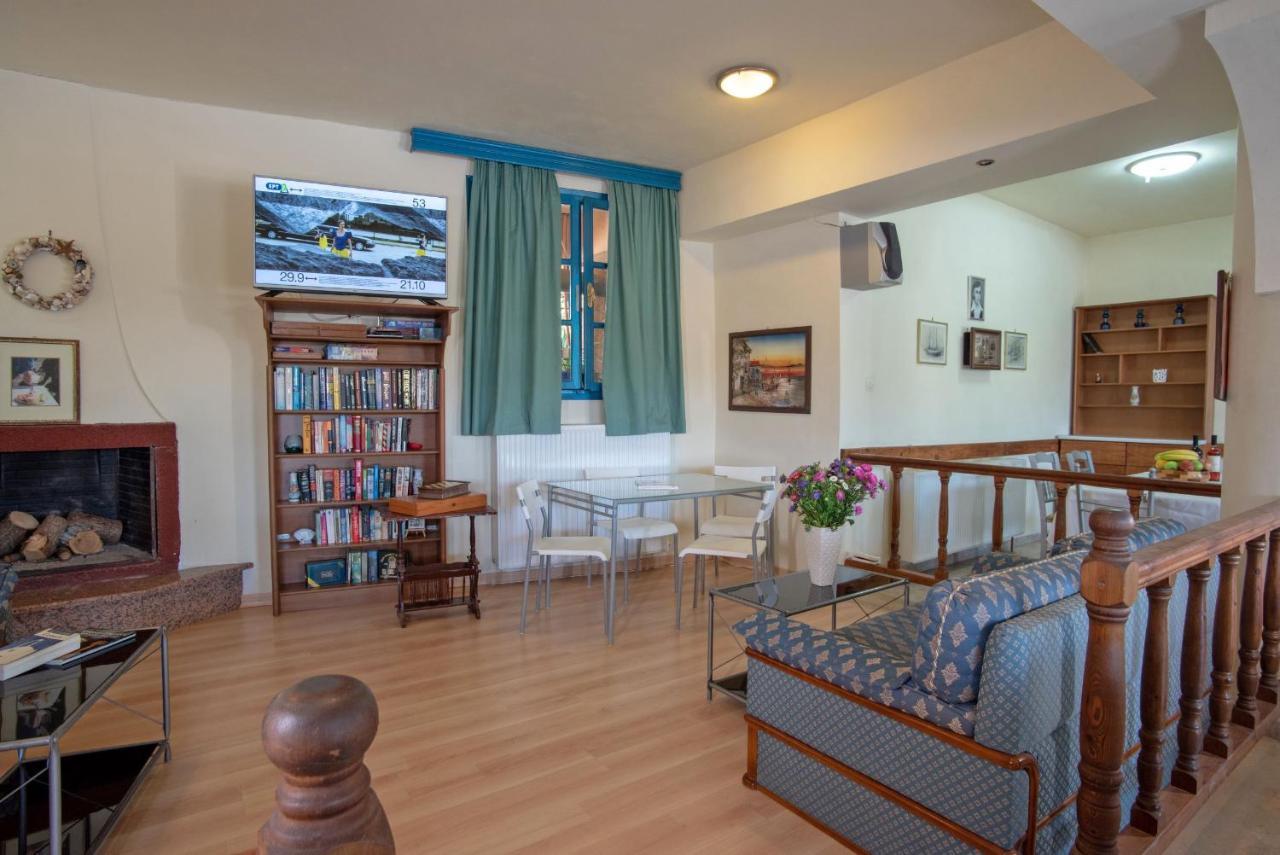 Kleoni Club Apartments Tolo Luaran gambar