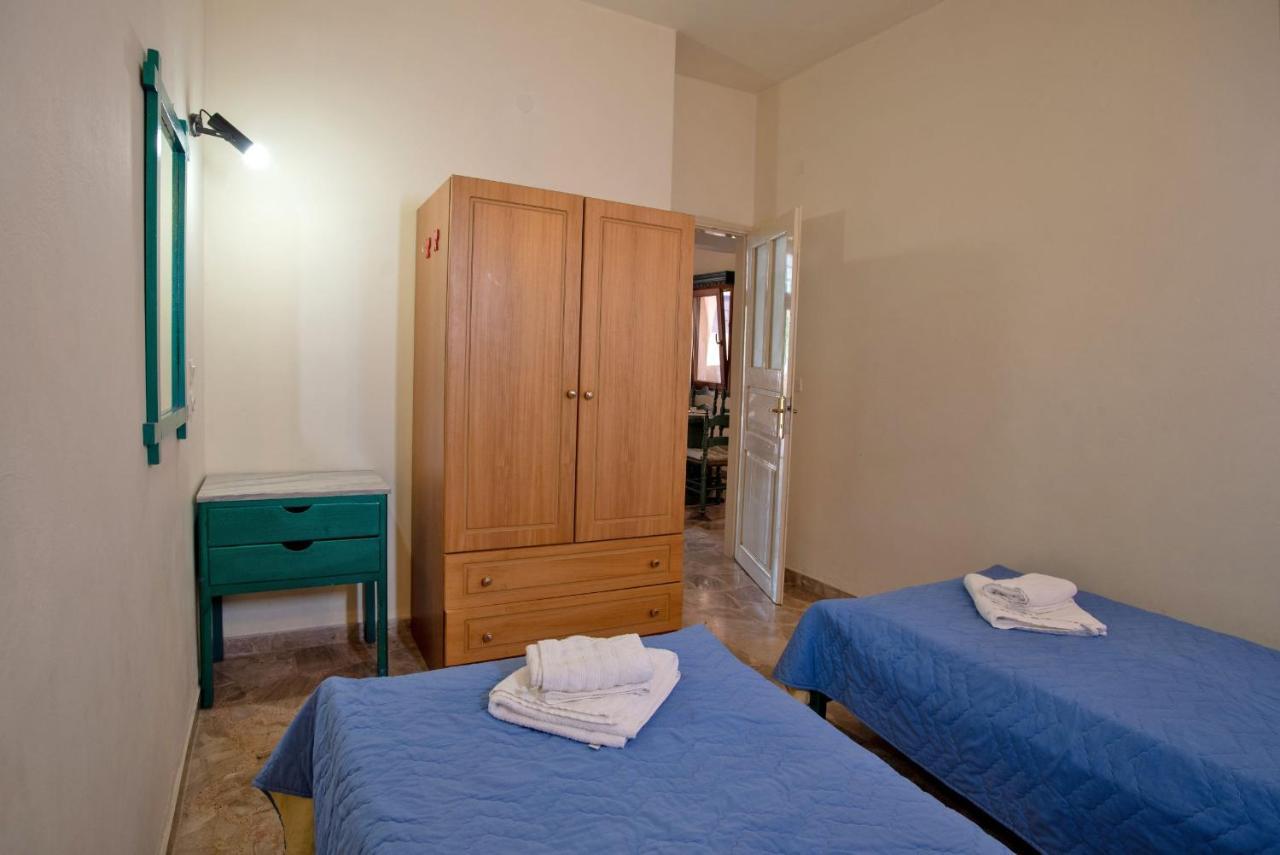 Kleoni Club Apartments Tolo Luaran gambar