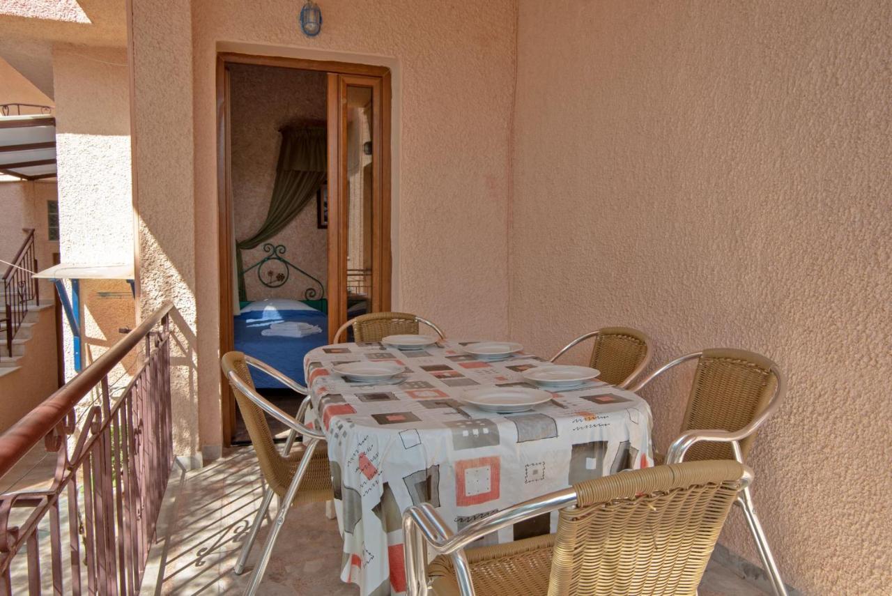 Kleoni Club Apartments Tolo Luaran gambar