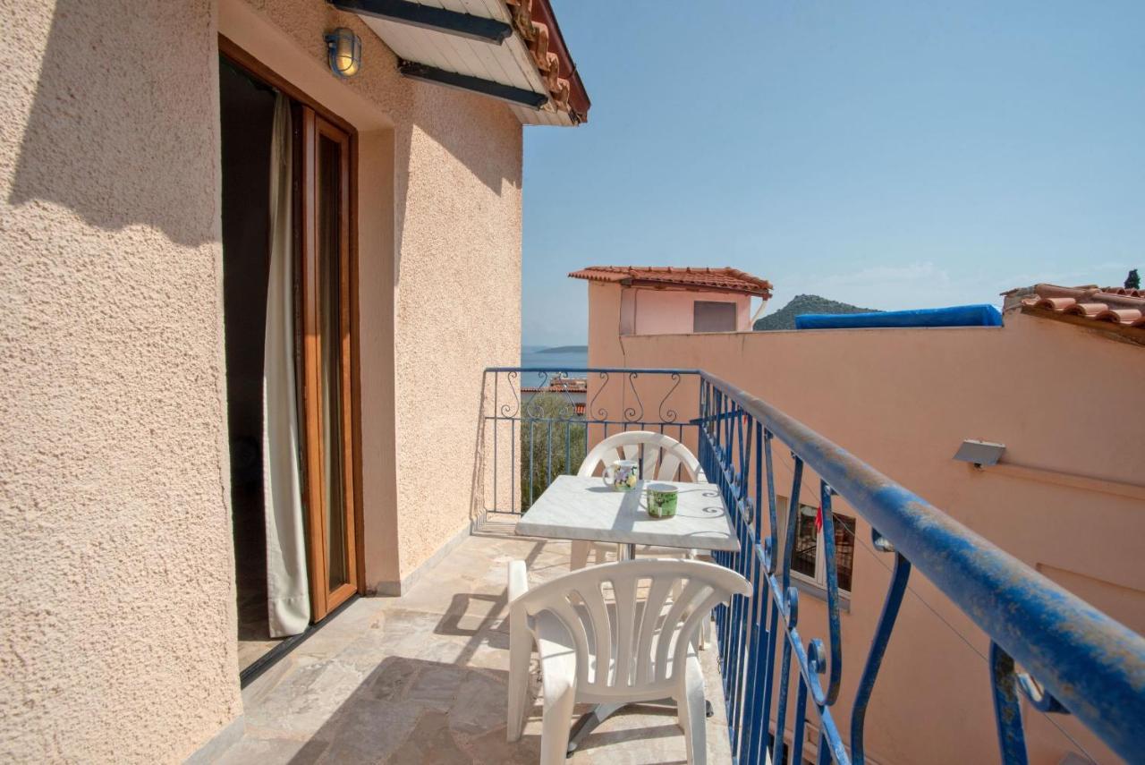 Kleoni Club Apartments Tolo Luaran gambar